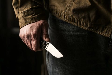 В Шахрисабзе мужчина зарезал бывшего сотрудника ДПС